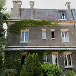 Frühstückspension La Poterne L D'hotes A 4*