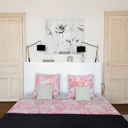 La Poterne L D'hotes A Bed & Breakfast 4*