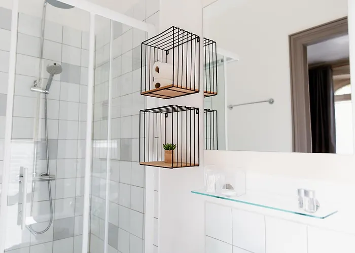 La Poterne L D'hotes A 4*